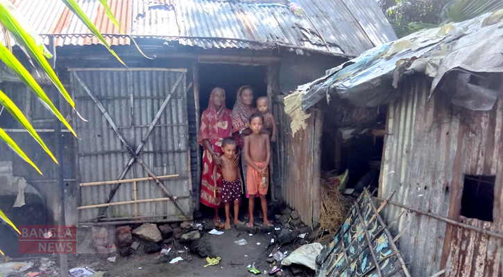 ‘দুয়ারে-দুয়ারে হাঁইট্যাও মাথা গোঁজার ঠাঁই ফাইলাম না’